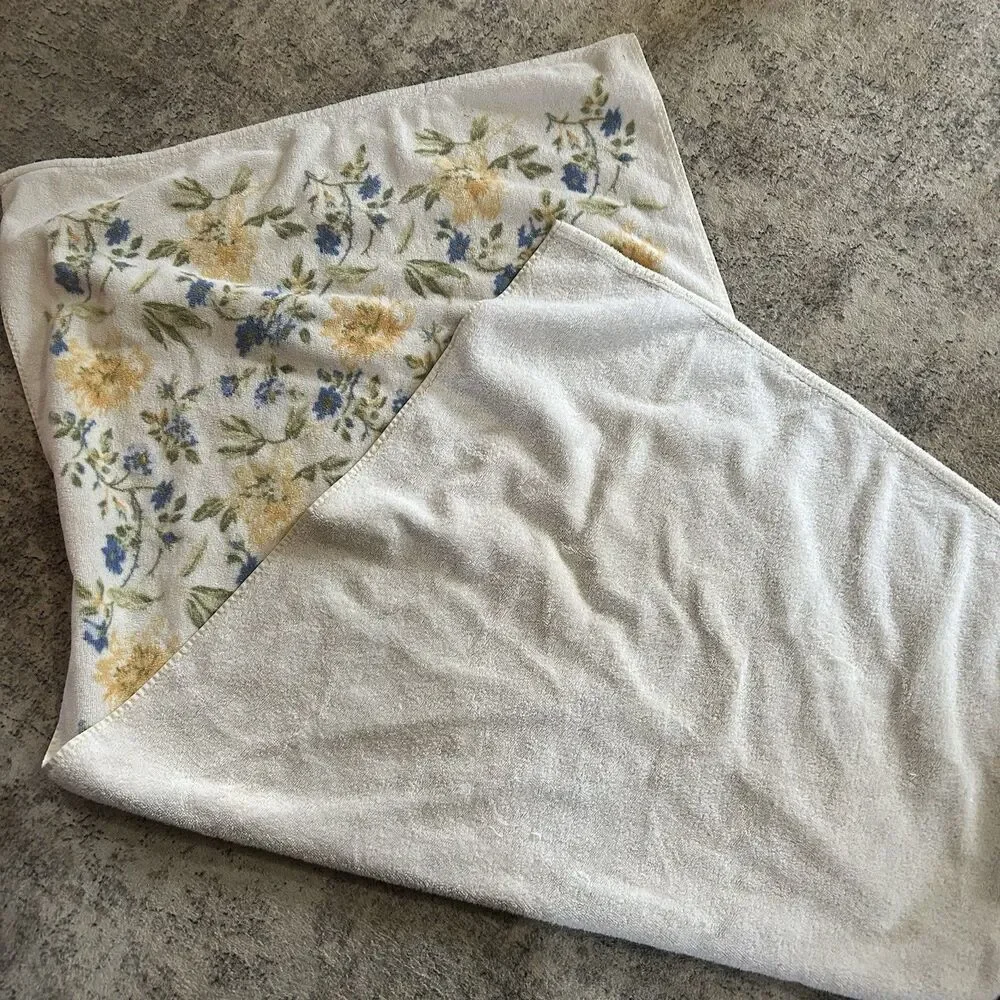 Laura Ashley Floral Bath Towel Set Of 2 Cotton White Yellow Blue Cottagecore